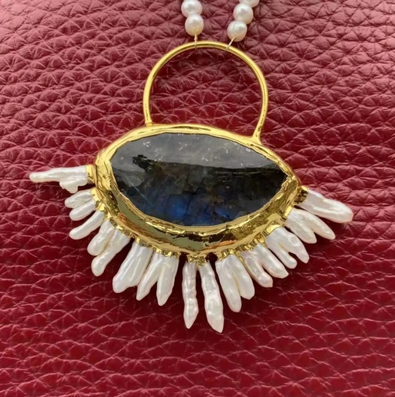 Nwt Natural Freshwater Pearl and Blue Stone Necklace - Picture 2 of 3